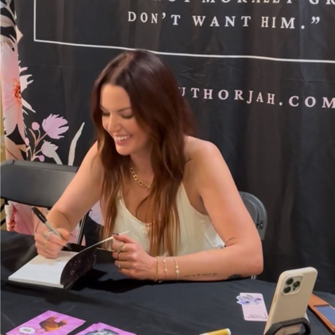 Jamie Applegate Hunter