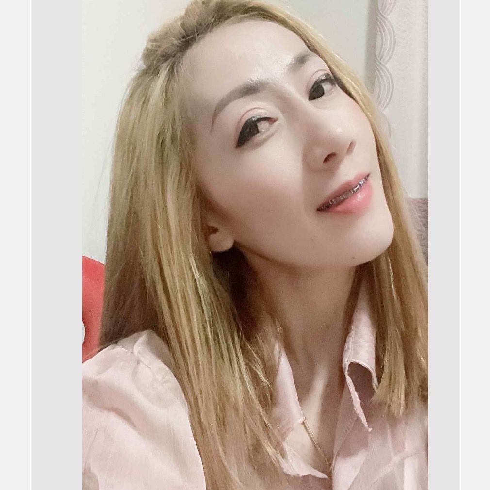 ล้านเสื้อ by Bum