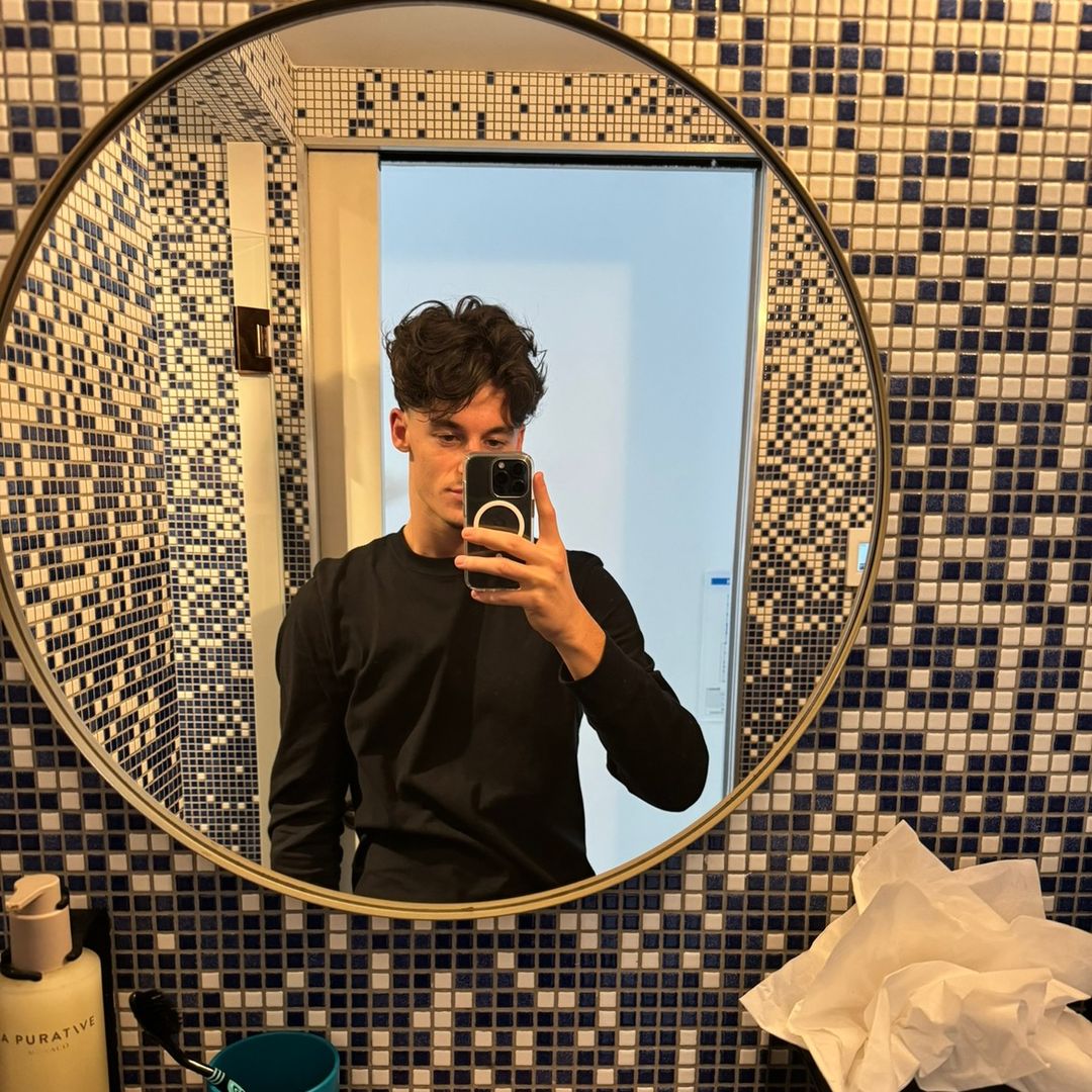 Julien 🫡🫡