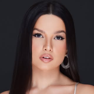 Juliette Freire Makeup