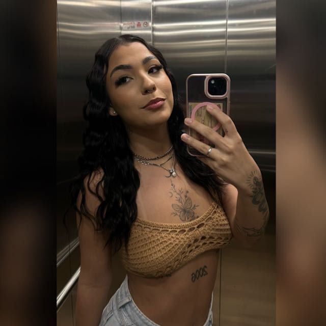 júlia cristine