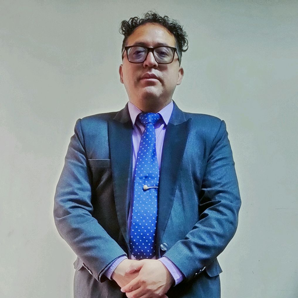 Ronald | Abogado | Docente