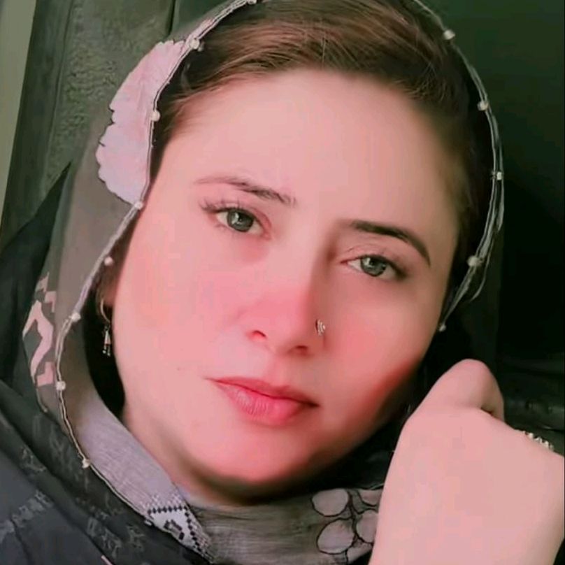 Kanwal Zahara1214