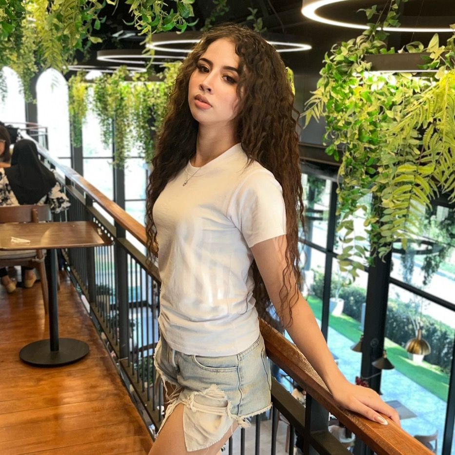 น้องแตงชอบคนแก่