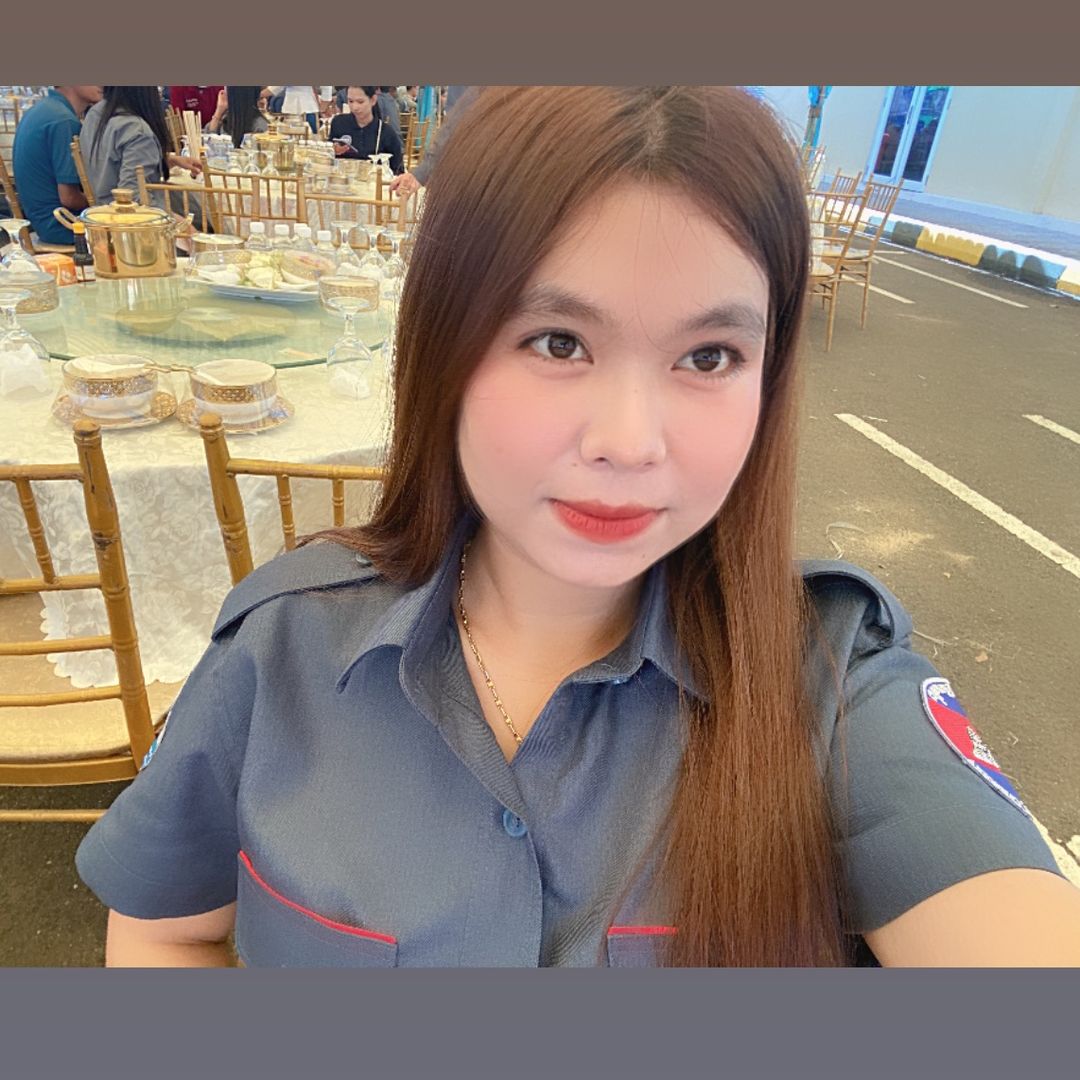 ឃុន សុរីណា(💫កាតឿ🤕)