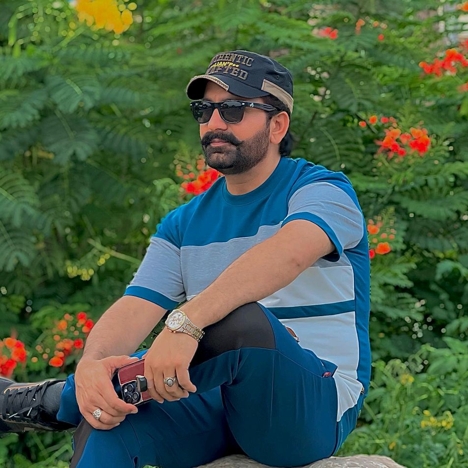 khursheed khattak