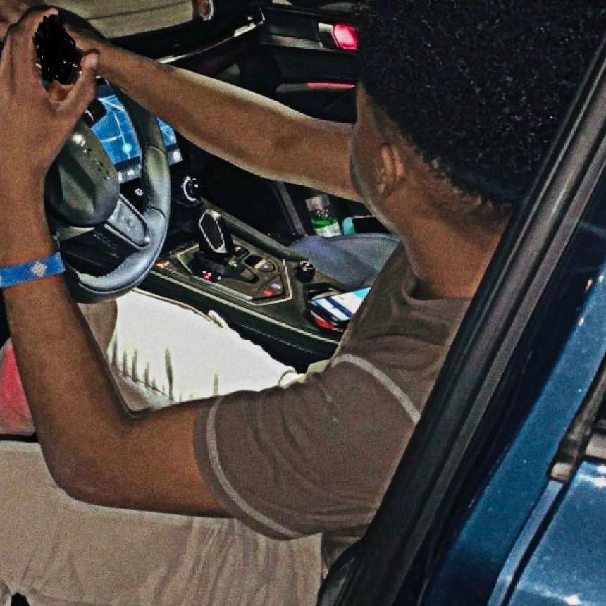 Anaz ally🧔🏿‍♂️