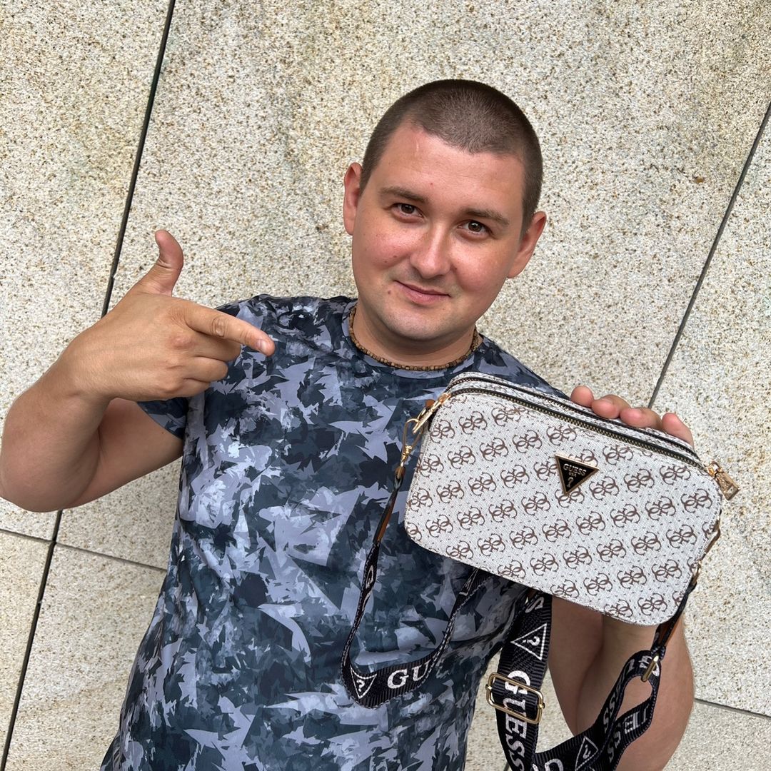 ТОВАРКА С ВИДОМ НА МОРЕ