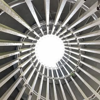 小松菜奈/ NANA KOMATSU