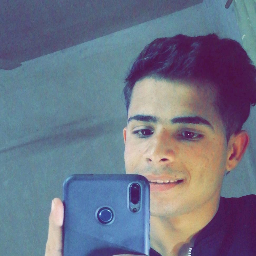 المصمم مہٰيٰرَو ✔️