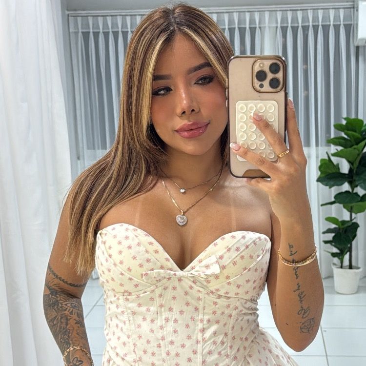 Daniela H 🍒