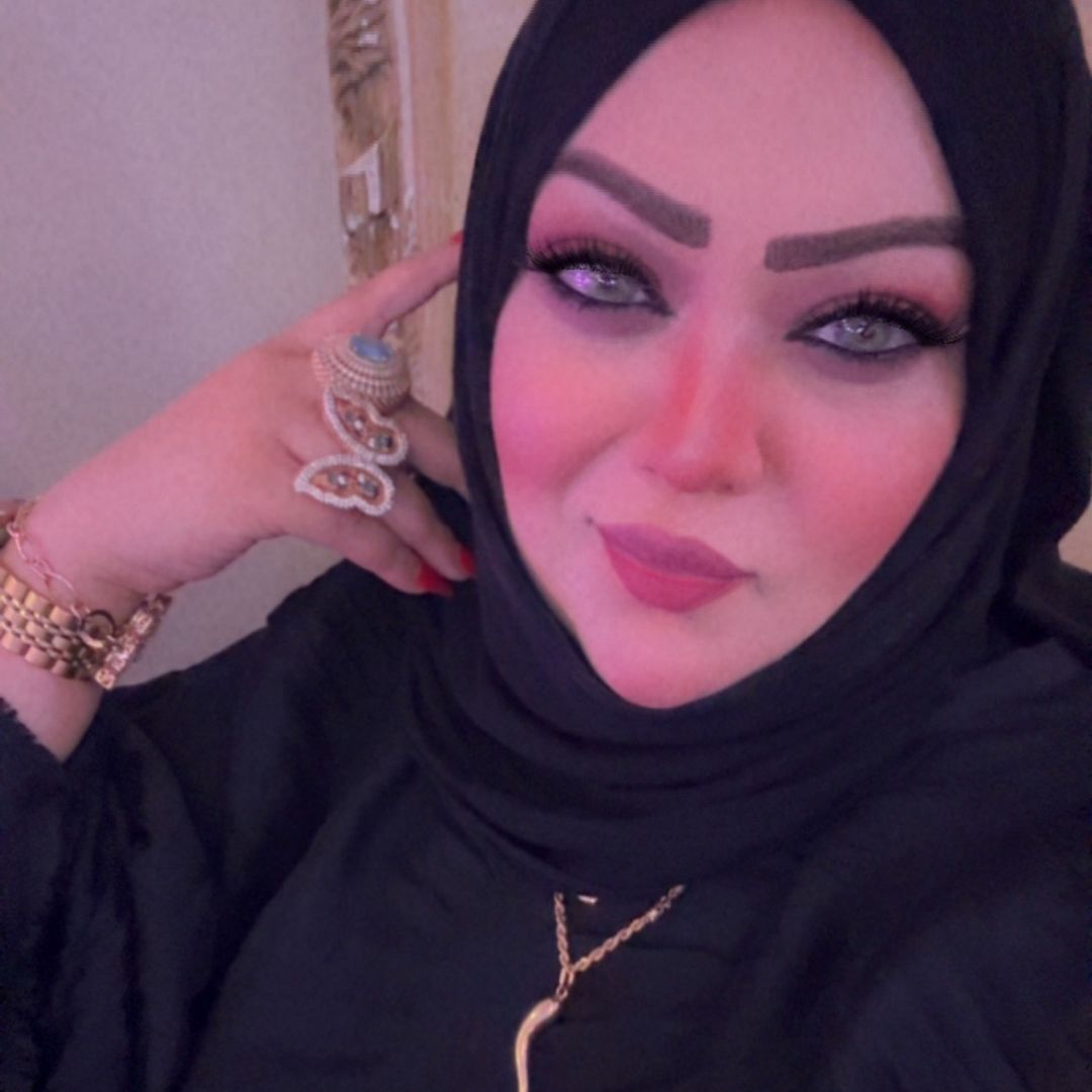 لولا للعبايات والاسدالات🍓