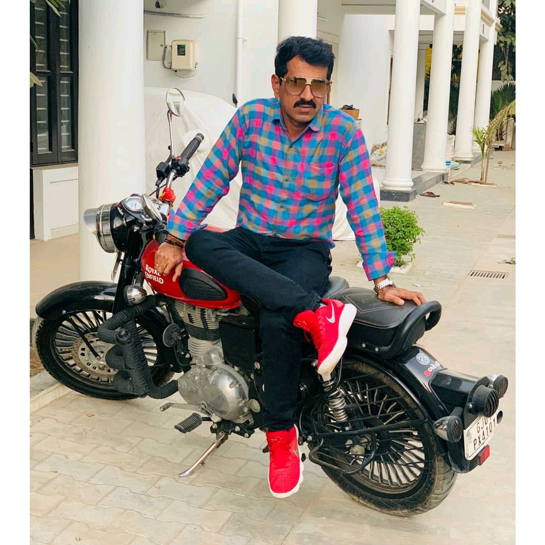 Lalit Dave 2162
