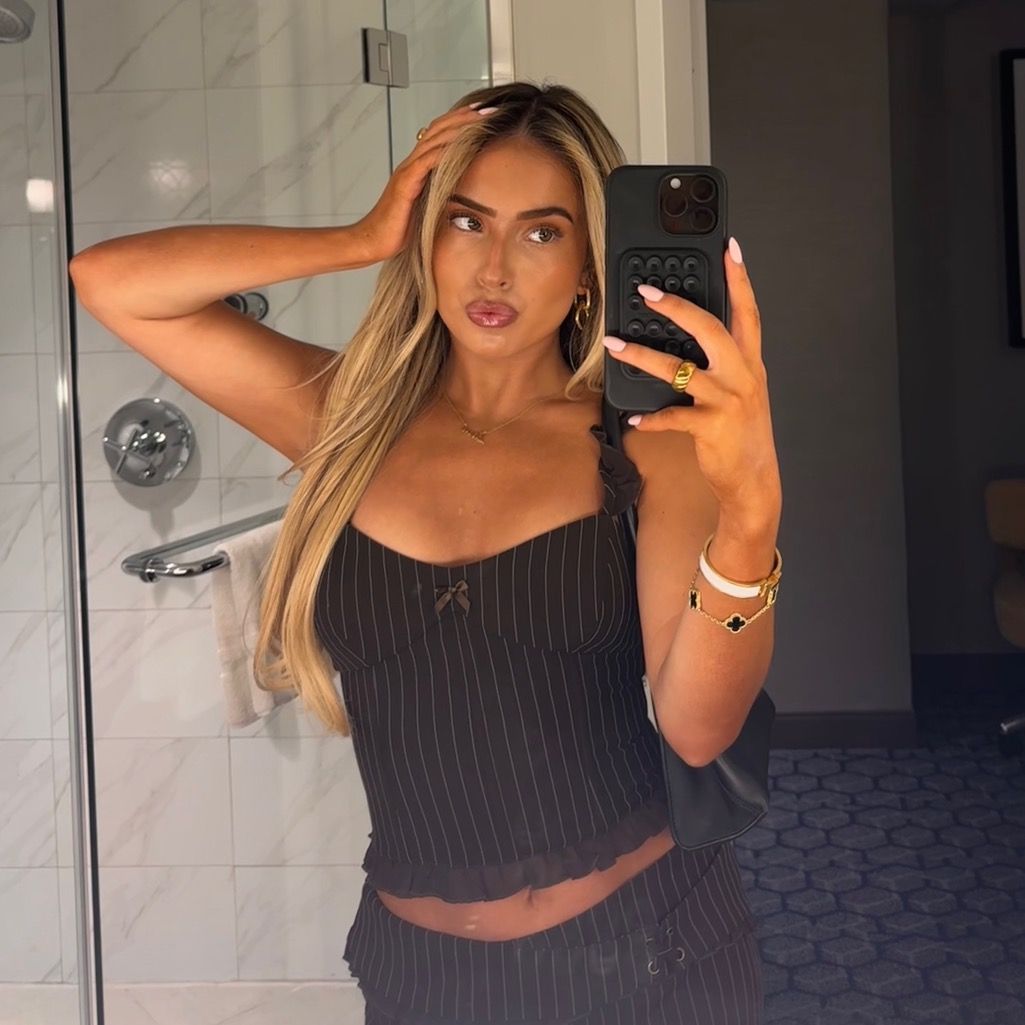 lara annunziata