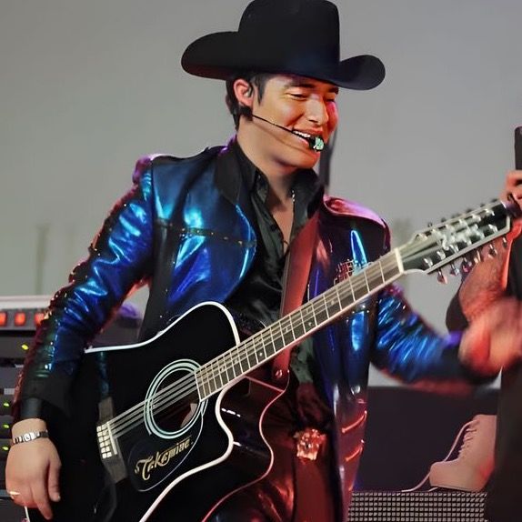 Puro Ariel Camacho 🤠