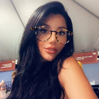 laura mellado