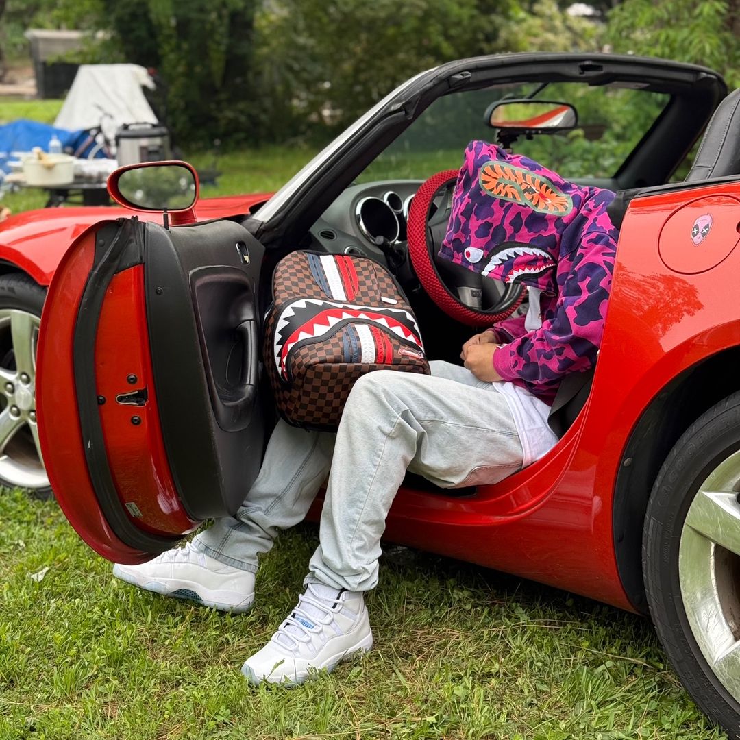 🪐 L E O N A R D O 🪐