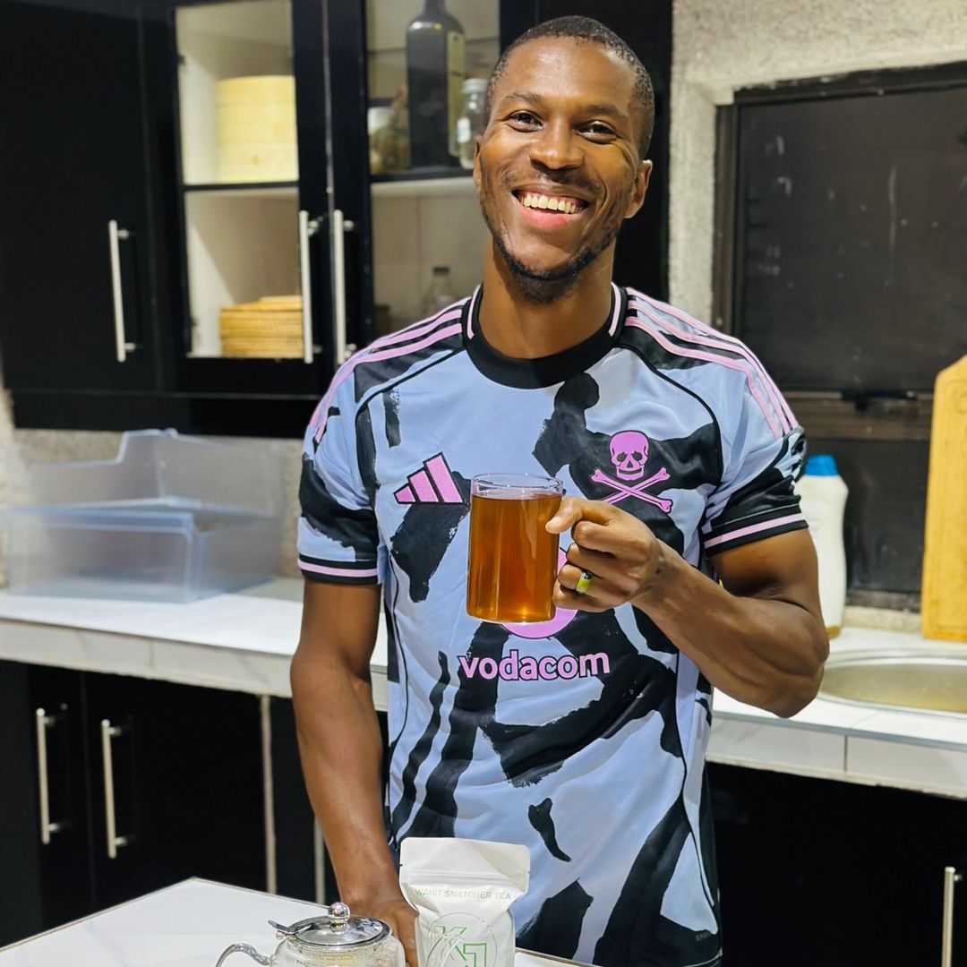 likhona_mayikana