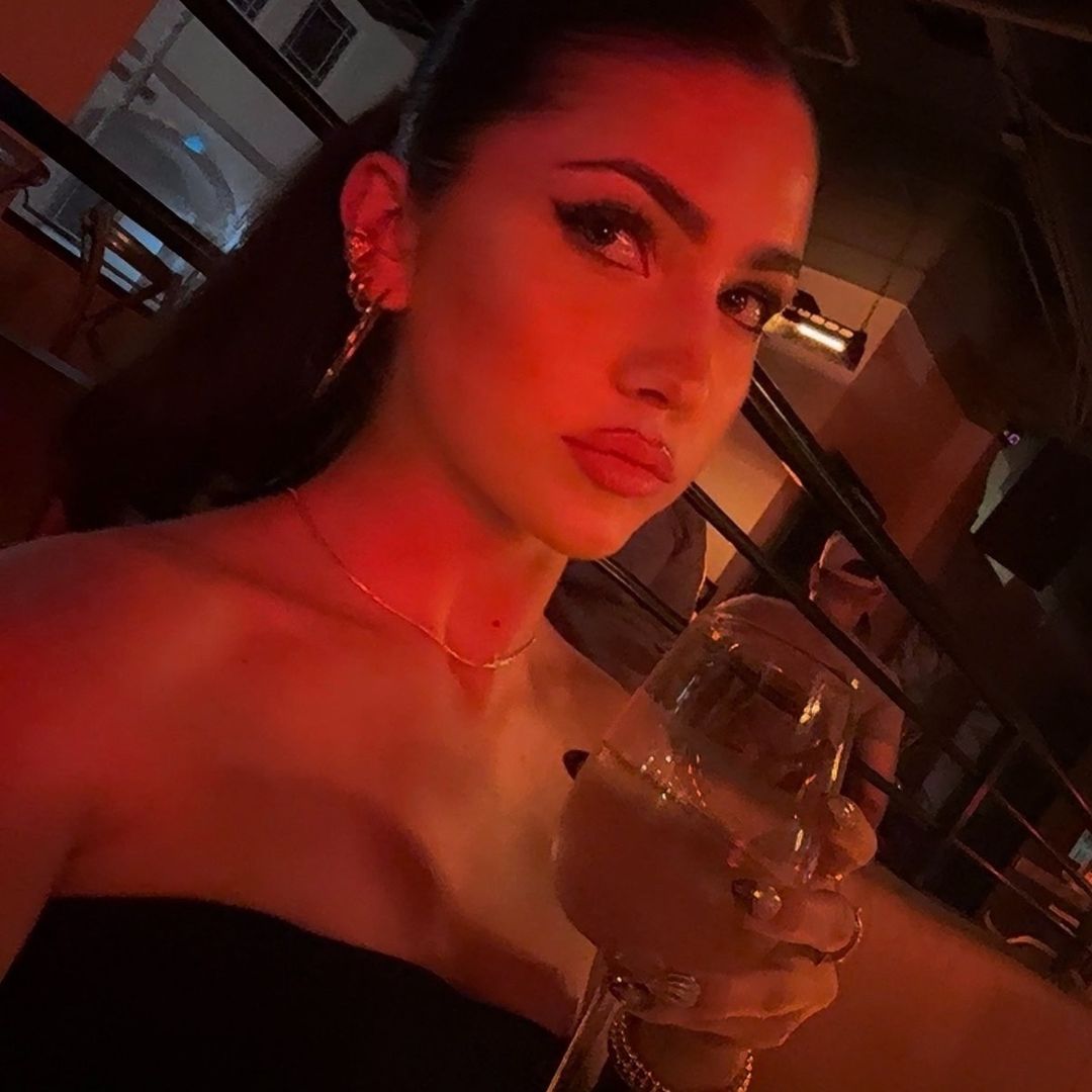 Lily Barnett🍸