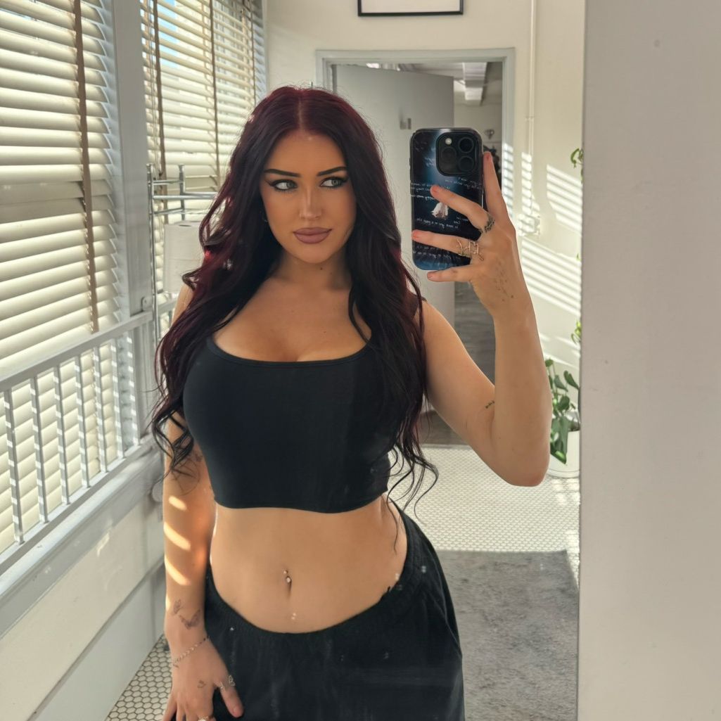 Lindsey Nicole