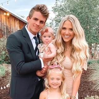 COLE SAVANNAH EVERLEIGH POSIE