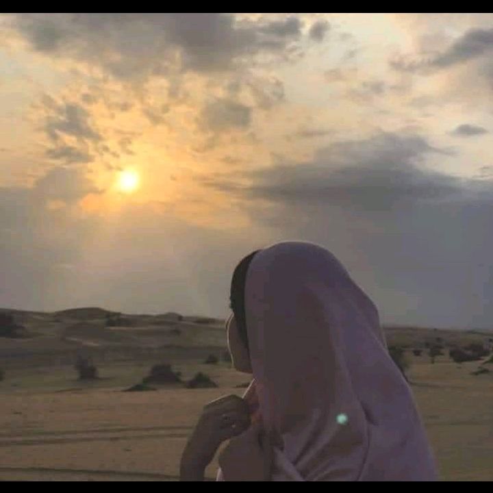 ادھوری داستان