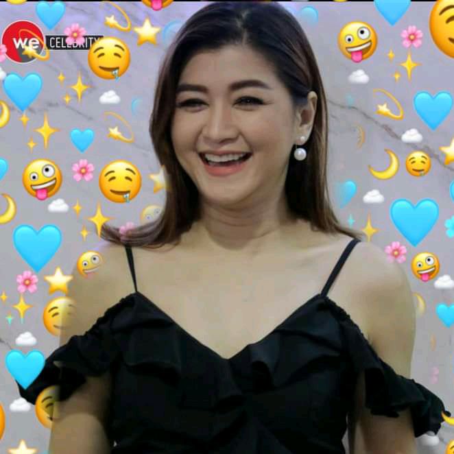 EDKZ(Eu Wae) Fan Girl