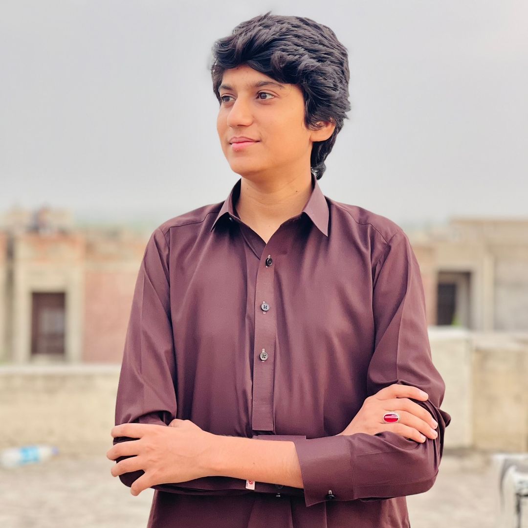 سنی بزدار (Editor)