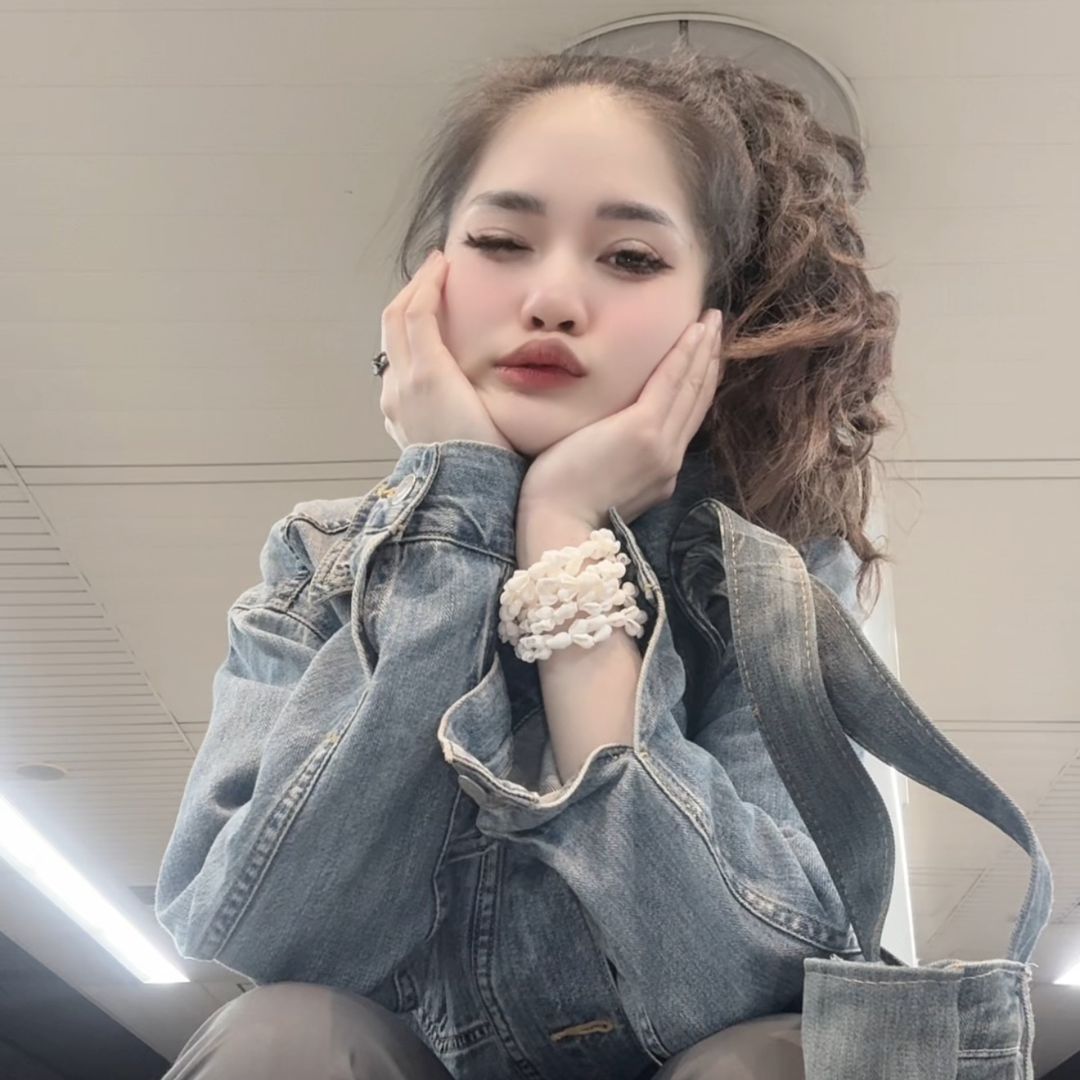 Nguyễn Minh Thuý 🐸