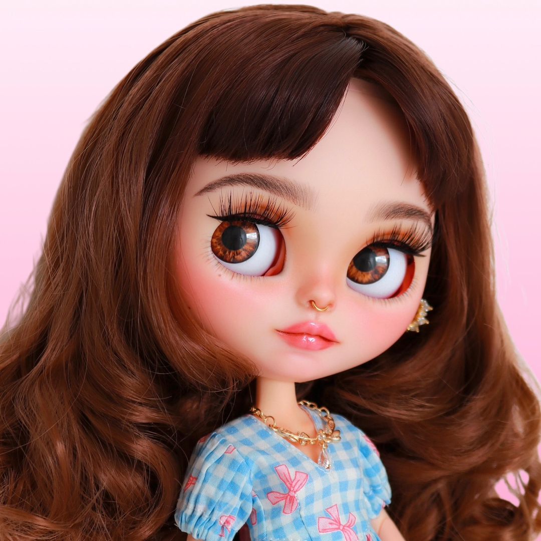 Mirella’s Dollhouse