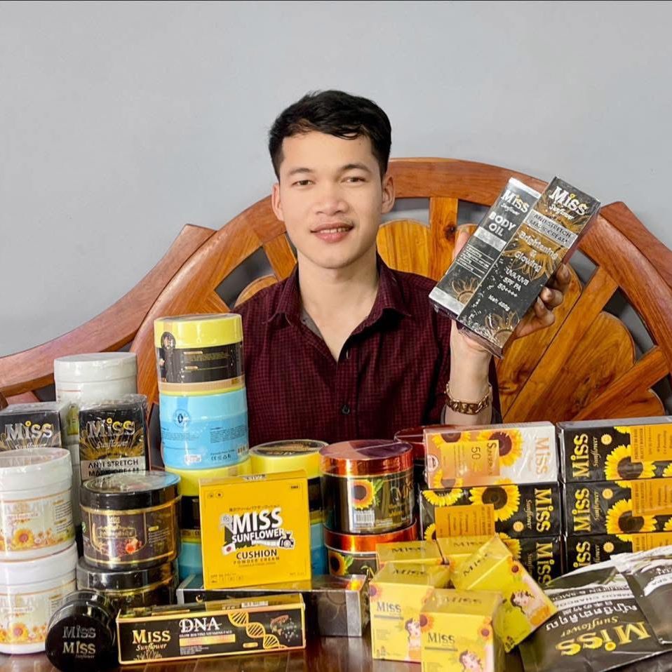 Miss Sunflower Brand 1