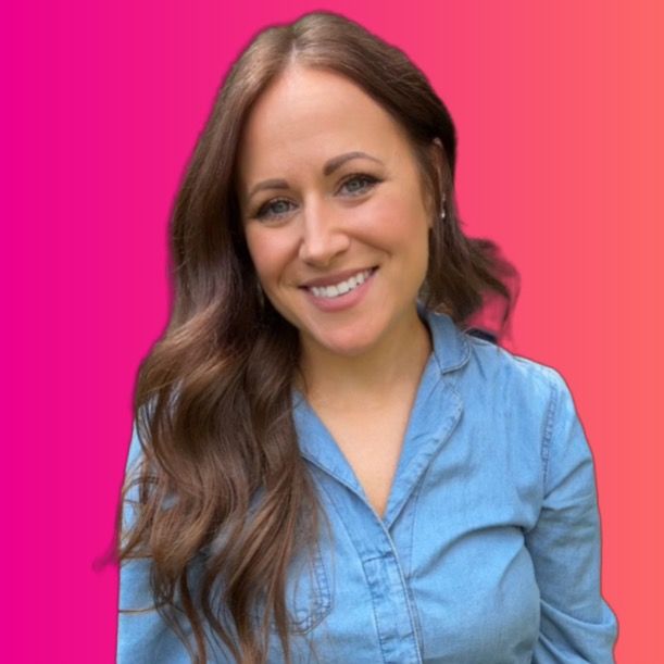 Caroline Flett | TikTok Growth