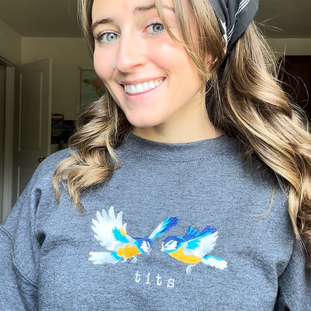 Moe Sews Embroidery