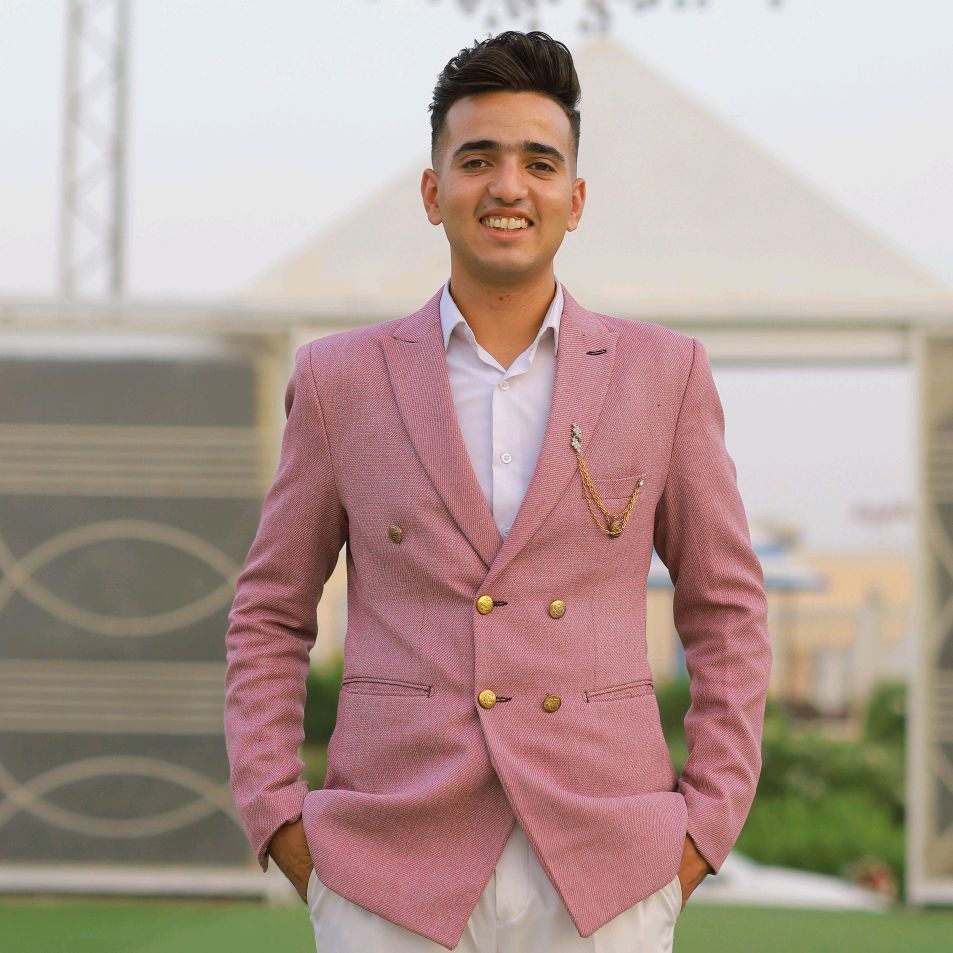 مختار نور