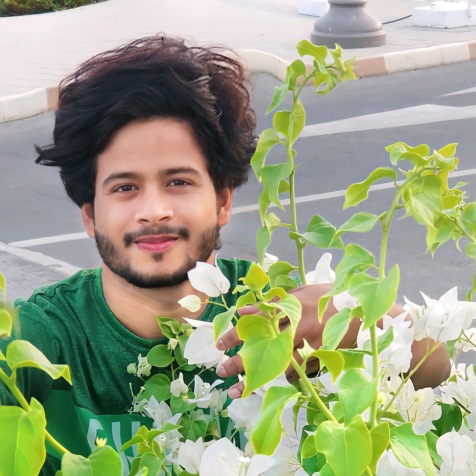 আমাকে কেউ লাইক করবেন না প্লিজ