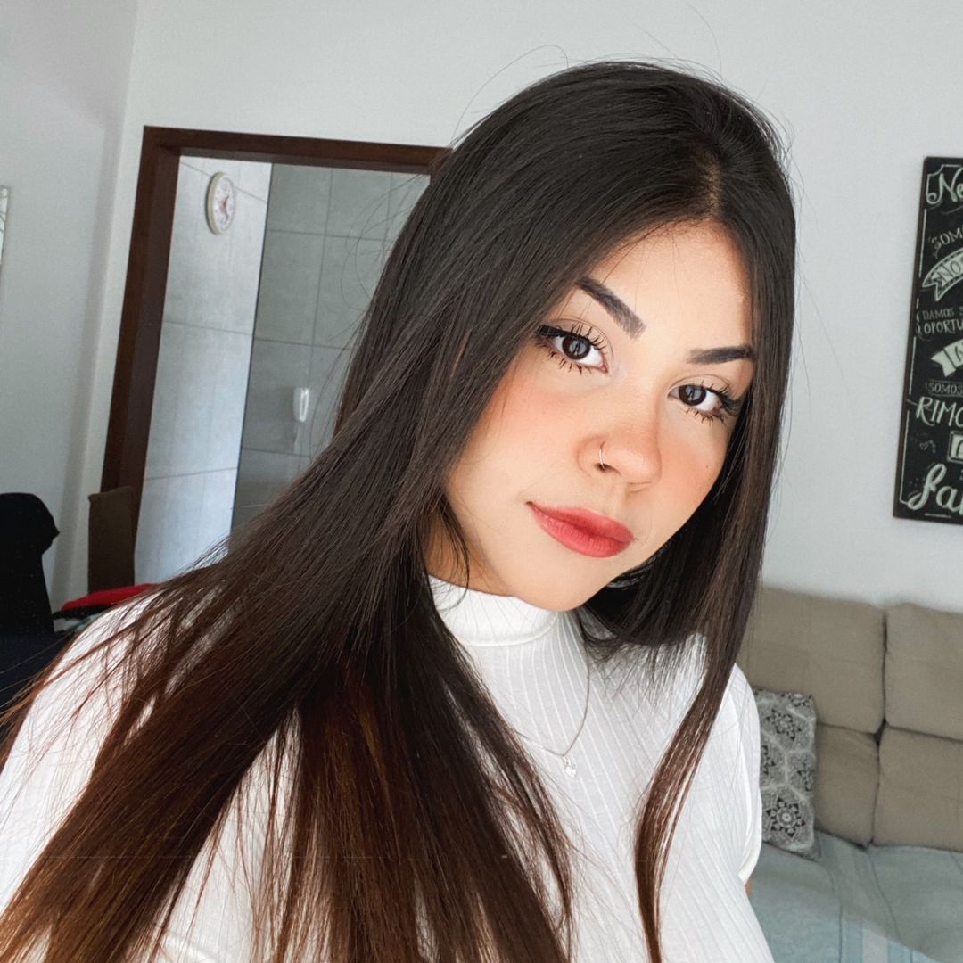 Monique Dos Santos