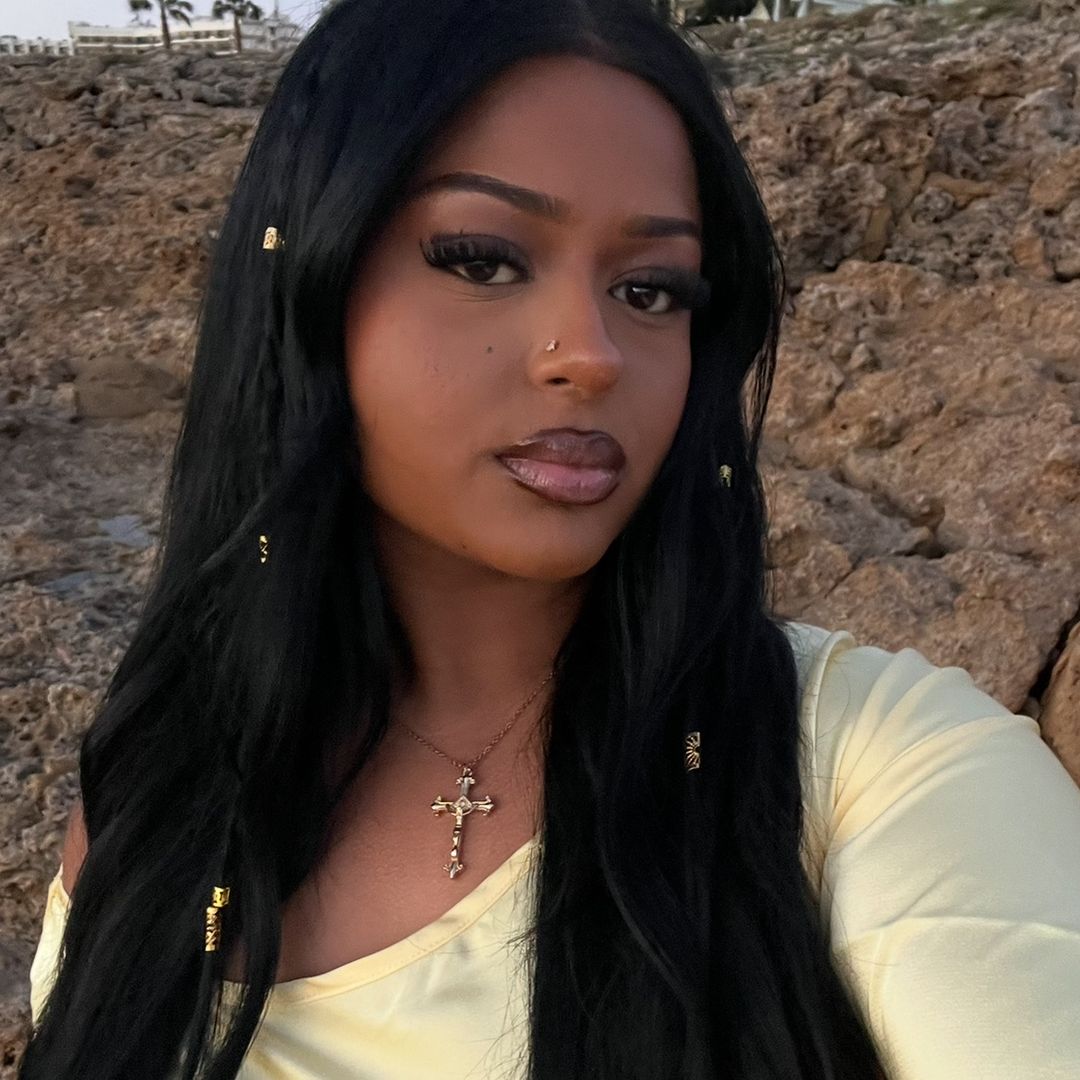 🦋monisha🦋