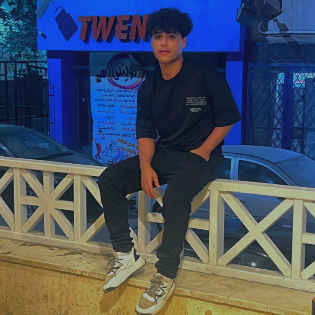M💫