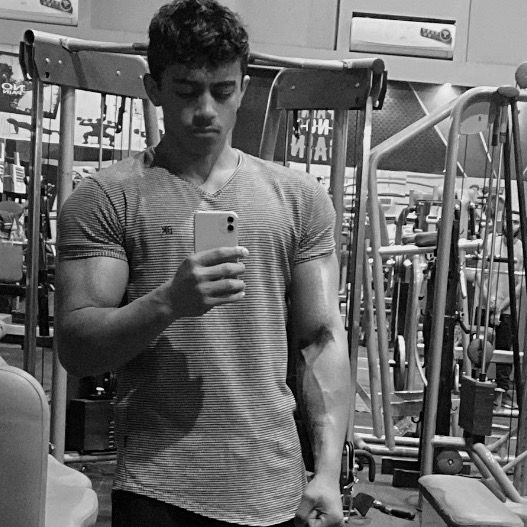 ابو نحنح🏋️‍♂️🇸🇦