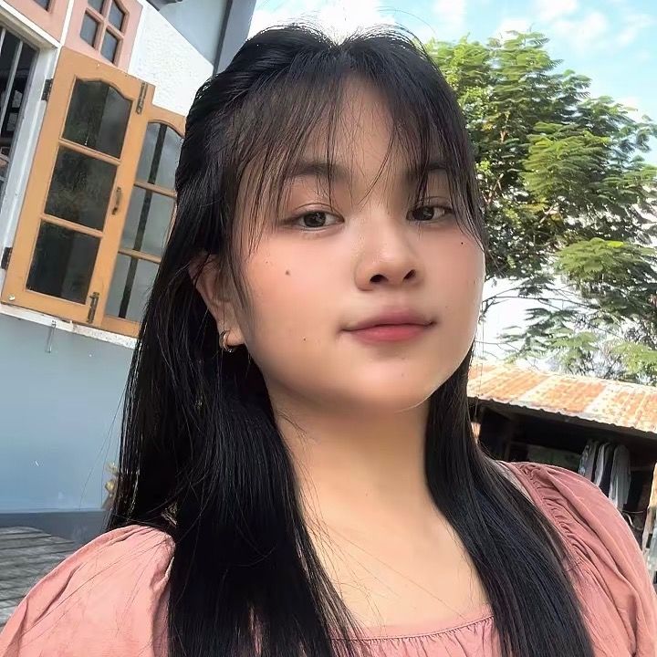 Thin Myat Su(OfficialAccount )