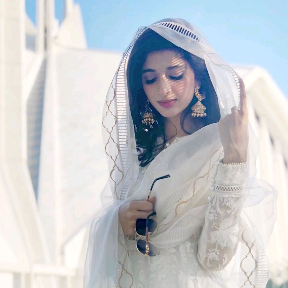 Naira Khan