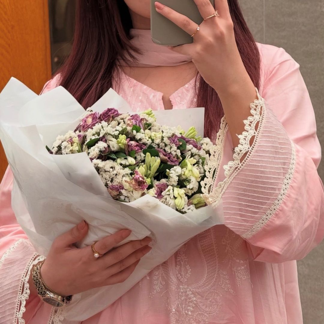 MıNu 🖤👑