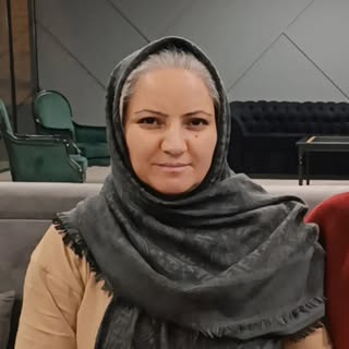 نسرینم اما اینجا بهم میگن گیسوکمند😍