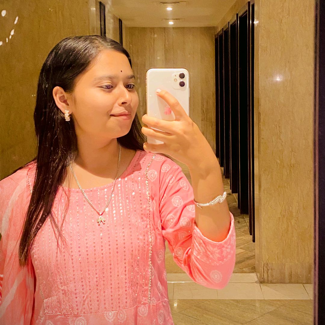 👑Neha Mishra 👑