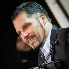 Néstor Buide