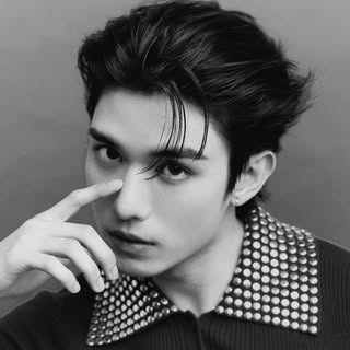 Siraphop Manithikhun  陈欣博