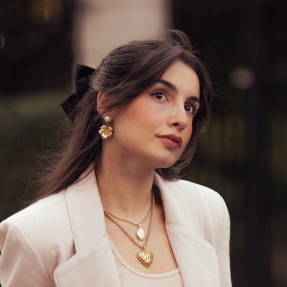 Nicóle Caroline