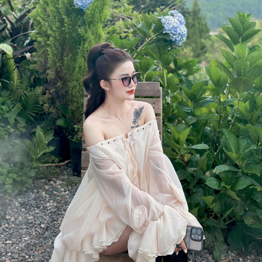 Ni Giấu Tên 💋