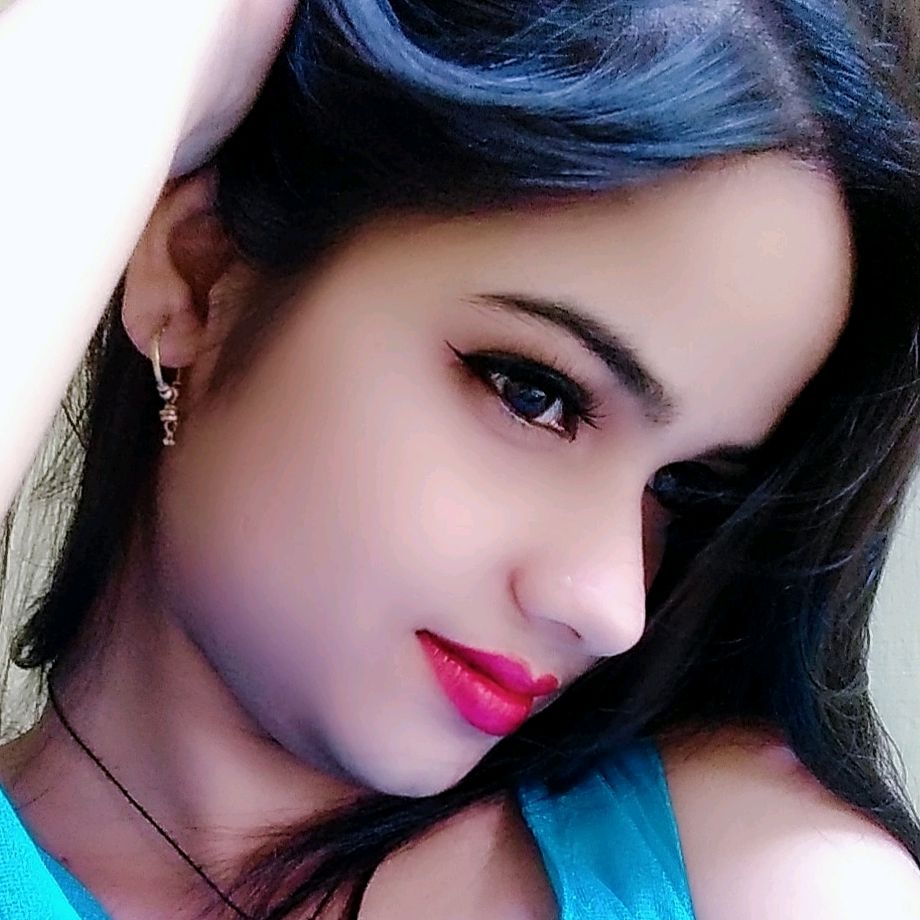 🥰 expression queen.