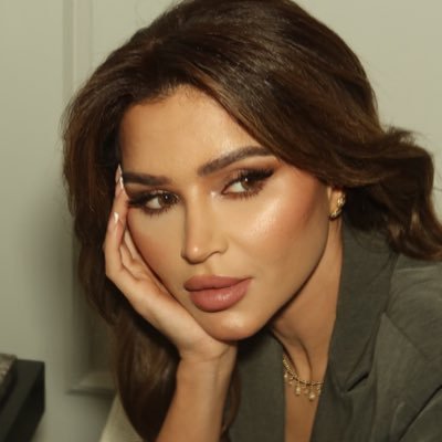 نهى نبيل
